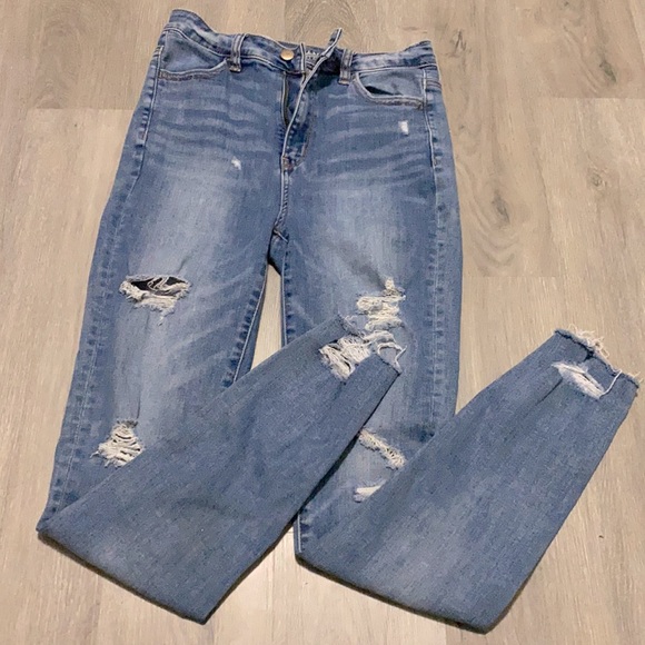 COPY - High waisted jeans! - Picture 1 of 1